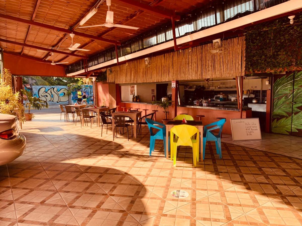 Hotel Cabinas Jacomar Dış mekan fotoğraf